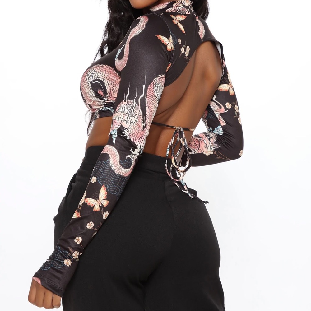 Backless Crop Top - Picture 2 of 3